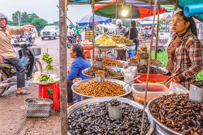 Siem Reap Evening Foodie Vespa Tour - Night Market Adventure