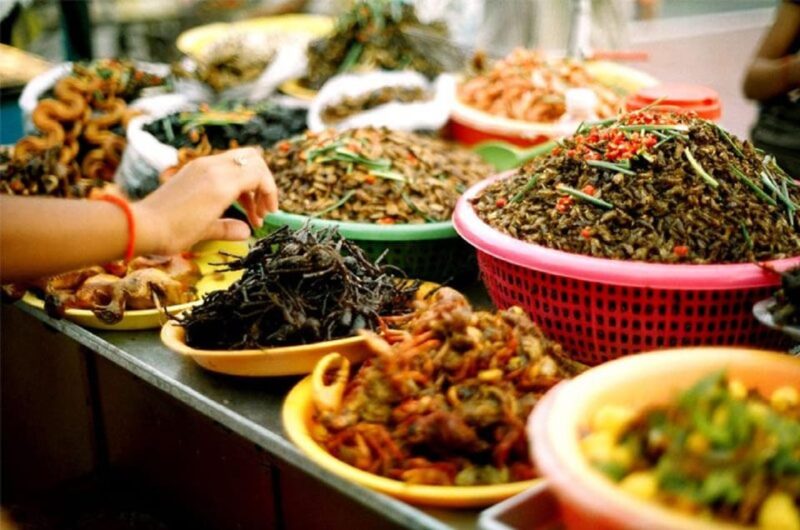 Siem Reap : Evening Street Food Tours Tasting New Food - Good To Know