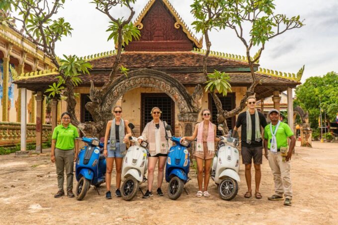 Siem Reap: Floating Village Sunset Boat Guided Vespa Tour - Important Considerations