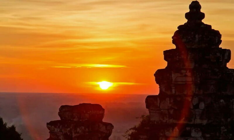 Siem Reap: Full-Day Angkor Wat Guided Tour with Sunset - A Deep Dive into the Experience
