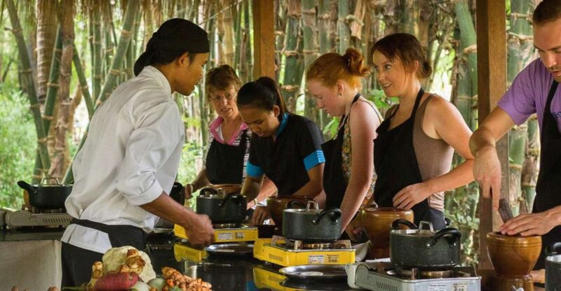 Siem Reap: Half-Day Cambodian Cooking Class - Market Visit