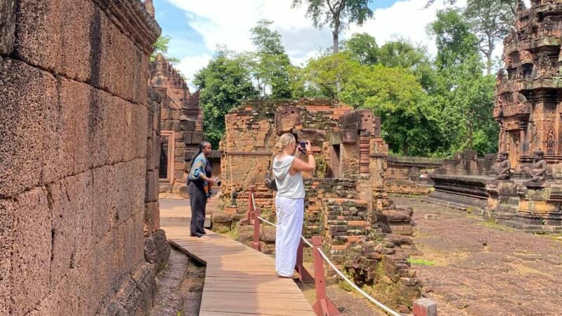 Siem Reap: Kampong Phluk Floating Village & Banteay Srei - The Itinerary in Detail