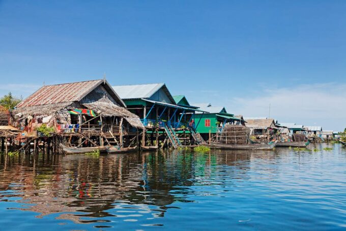 Siem Reap: Kampong Phluk Floating Village Tour With Boat - Explore Kampong Phluk Village