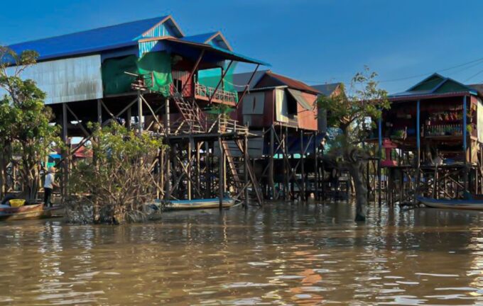 Siem Reap: Kampong Phluk Floating Village Tour With Boat - Important Information