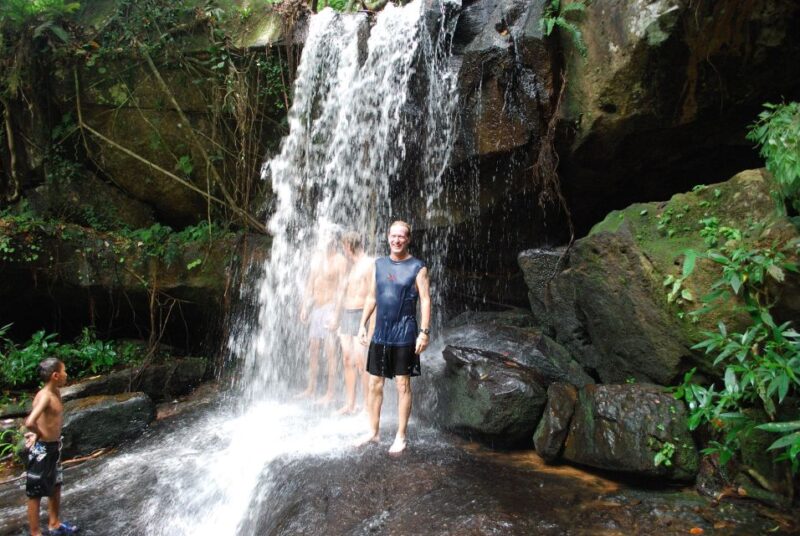 Siem Reap: Kbal Spean and Banteay Srei Temple Private Hike - Good To Know