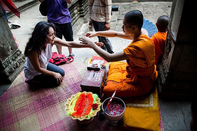 Siem Reap: Local French Speaking Guide for Angkor Wat Day Tour - Angkor National Park Ticket