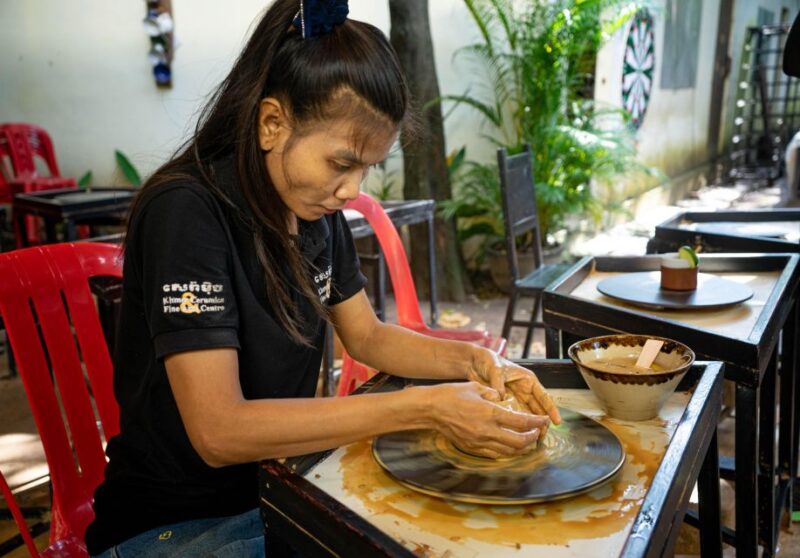 Siem Reap: Morning City Bike Tour With Local Expert - Wat Thmey