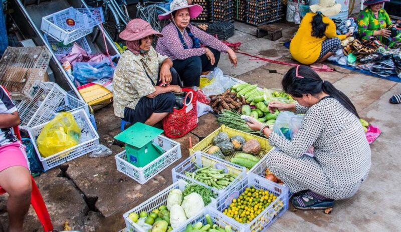 Siem Reap: Morning Cooking Class & Market Tour - Cooking Demonstration
