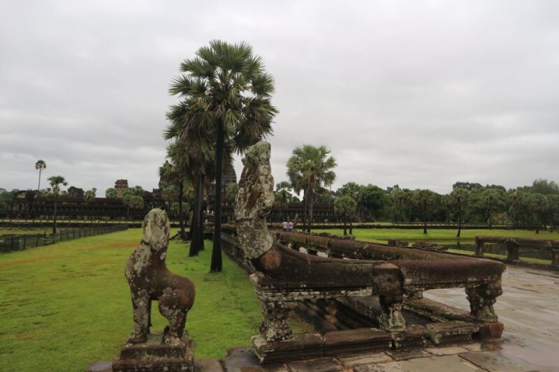 Siem Reap: Personalised Angkor Wat Sunrise Tour by Tuk-Tuk - Tour Features