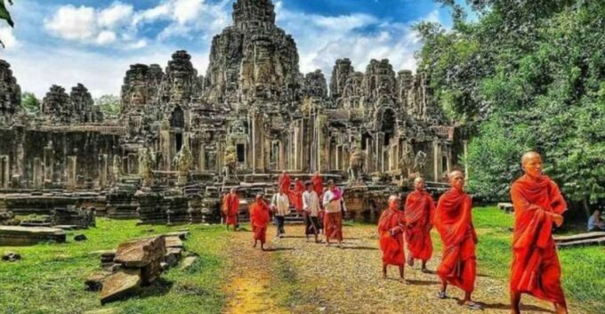 Siem Reap: Personalised Angkor Wat Sunrise Tour by Tuk-Tuk - Tour Inclusions
