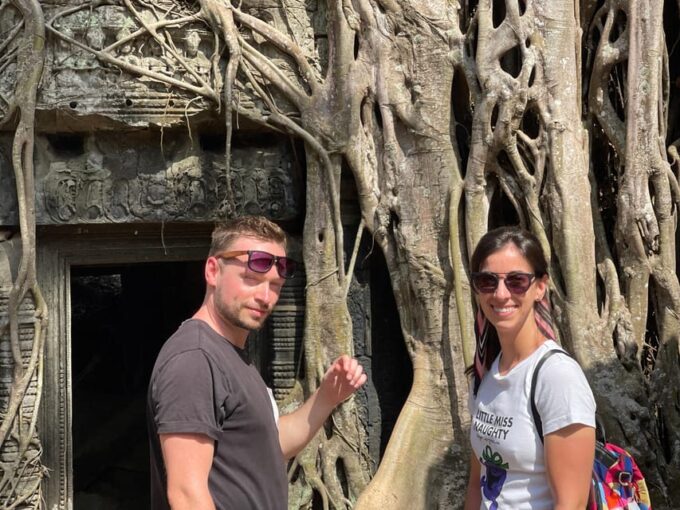 Siem Reap: Private Angkor Wat Full Day Experience - Angkor Wat: Exploring Corridors and Terraces