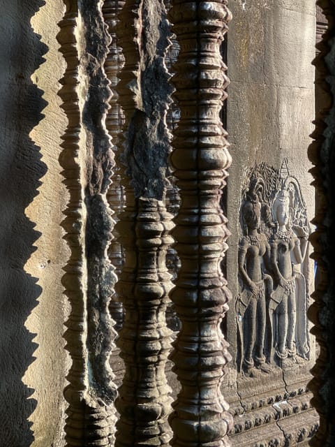 Siem Reap: Private Angkor Wat Full Day Experience - Angkor Thom and Bayon Temple