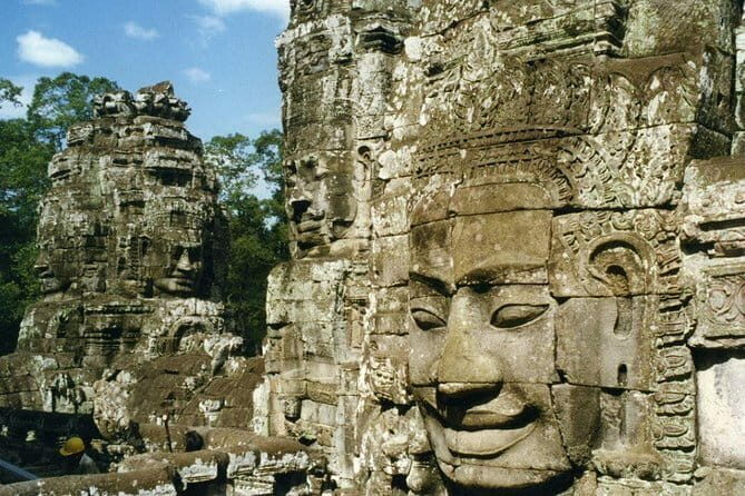 Siem Reap: Private Custom Angkor Wat Tour with Local Guide - Key Points