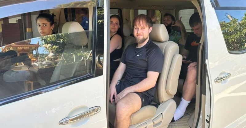 Siem Reap: Private Overland Transfer Siem Reap To Bangkok - Vehicle and Driver Details