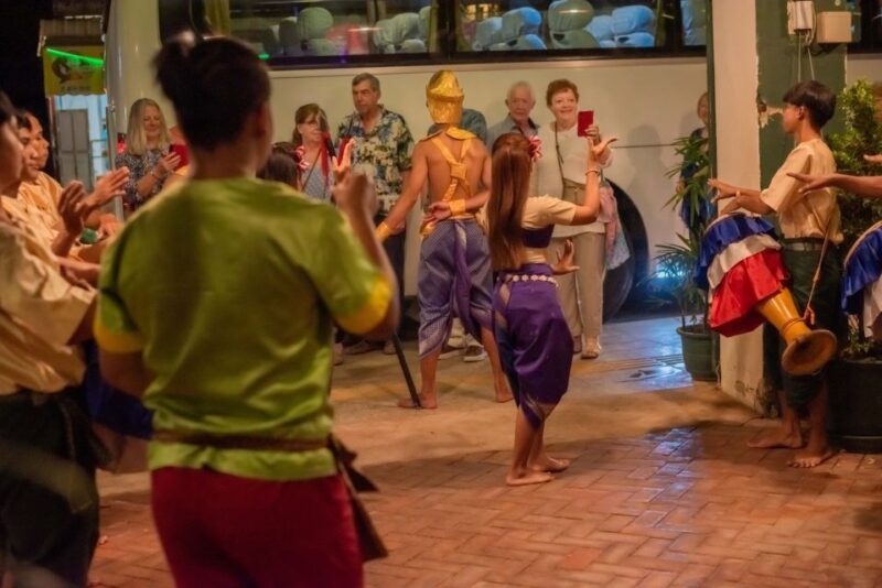 Siem Reap: Restaurant Meal With Apsara Dance Performance - Good To Know