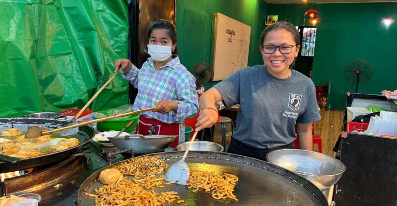 Siem Reap: Small Group Guided Authentic & Unique Food Tour - Guidance and Support