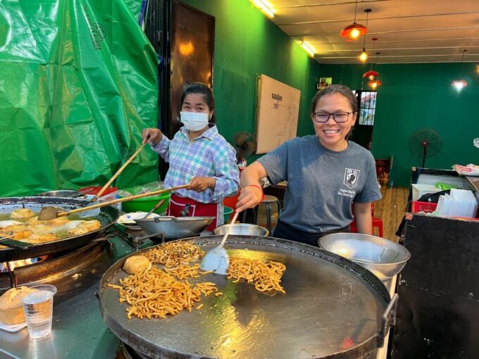 Siem Reap: Small Group Guided Authentic & Unique Food Tour - Convenient Transportation