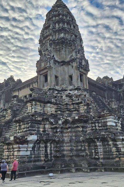 Siem Reap: Small Group Tour 1 Day at Angkor Wat - Inclusions and Exclusions