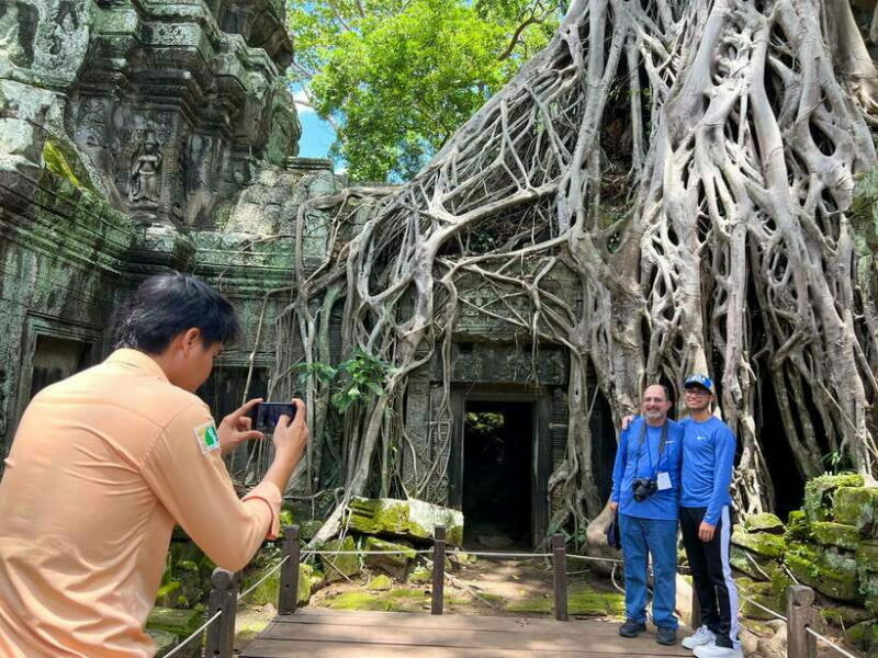 Siem Reap: Temple Tour with Angkor Wat Sunrise and Breakfast - The Experience: What Travelers Say