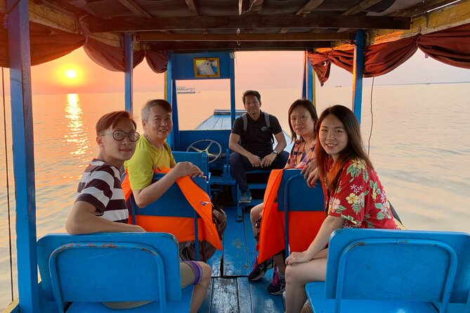Siem Reap: Tonle Sap and Kampong Phluk Tour With Street Food - Traveler Feedback