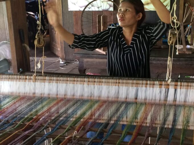 Siem Reap: Tonle Sap Floating Village & Lotus Silk Farm - Experiencing Cambodian Hospitality