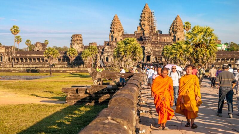 Siem Reap Tuktuk Tour With Sunrise at Angkor Complex - Good To Know