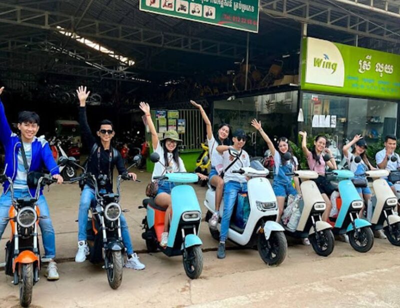 Siem Reap: Unique Street Food Authentic And Nightlife Tour - Unique Street Food Offerings