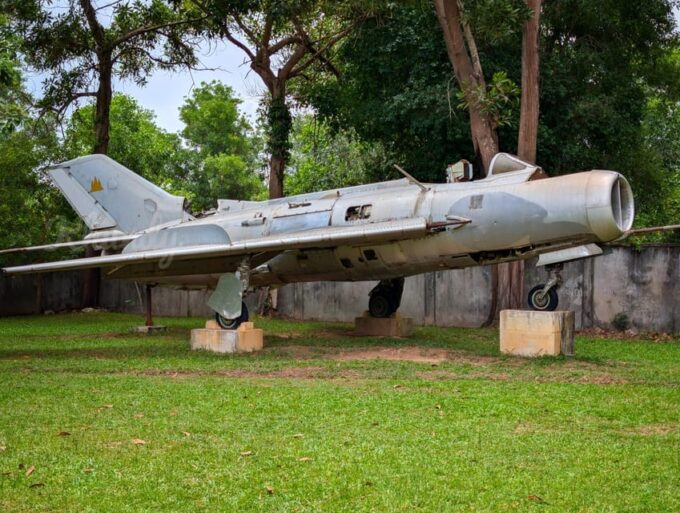 Siem Reap: War Museum Included Ticket & Free Round Trip - Historical Context and Stories