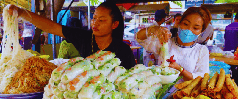 Siem Reaps Secret Eats by Scooter - Laughter and Competition at Funfair