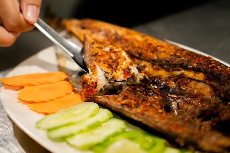 Siem Reaps Ultimate Street Food Tour by Tuk Tuk - Cocktail Stop
