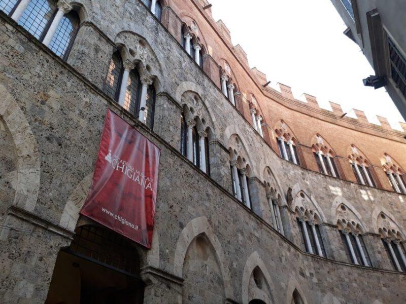 Siena: 2-Hour Private Walking Tour - Price and Duration