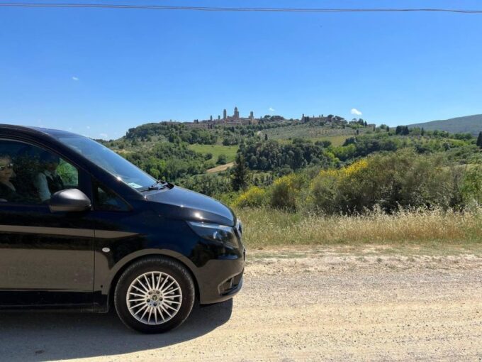 Siena and San Gimignano Tour by Shuttle From Lucca or Pisa - Optional Lunch Reservation