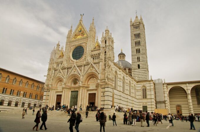 Siena: Palio Walking Tour - Tour Duration