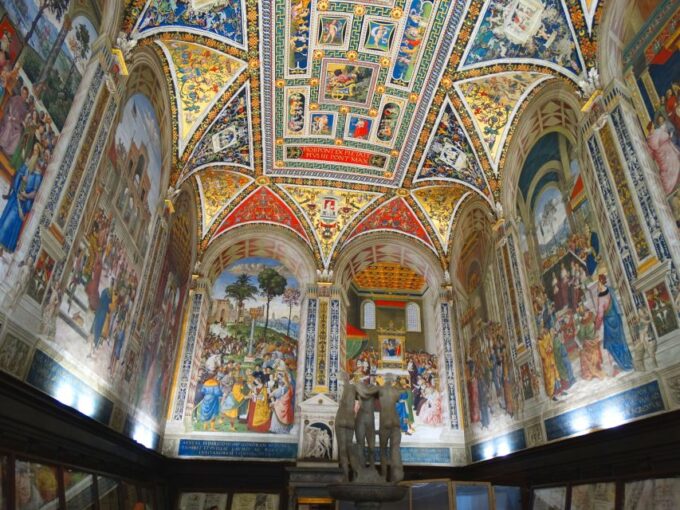 Siena Private Tour: Discovering the Legendary Palio Spirit - Meeting Point and Important Details
