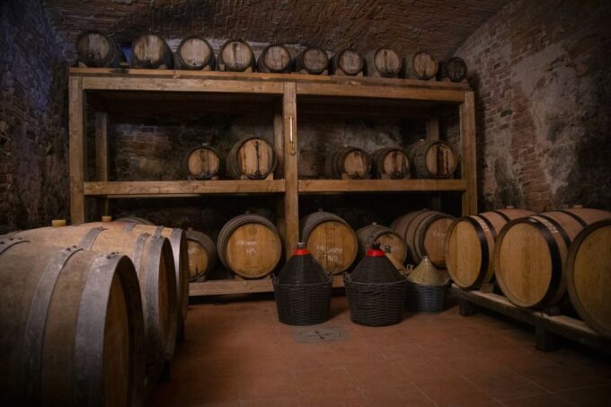 Siena & San Gimignano by Night: Tour With Dinner - Discovering San Gimignano