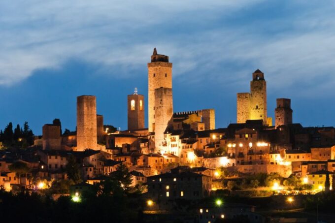 Siena & San Gimignano by Night: Tour With Dinner - Savoring Tuscan Delights