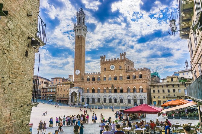 Siena Scavenger Hunt and Highlights Self-Guided Tour - Exploring Sienas Historic Landmarks