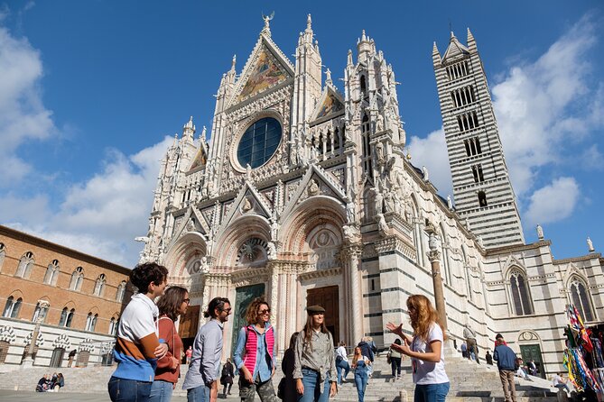 Siena Sightseeing Walking Tour With Food Tastings for Small Groups or Private - Tour Stops and Duration