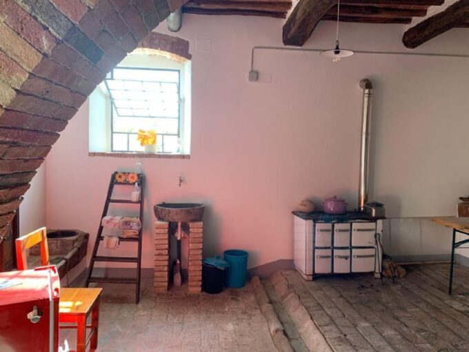 Siena: Small Group Cooking Class in Chianti Farmhouse - Preparing Tuscan Dishes