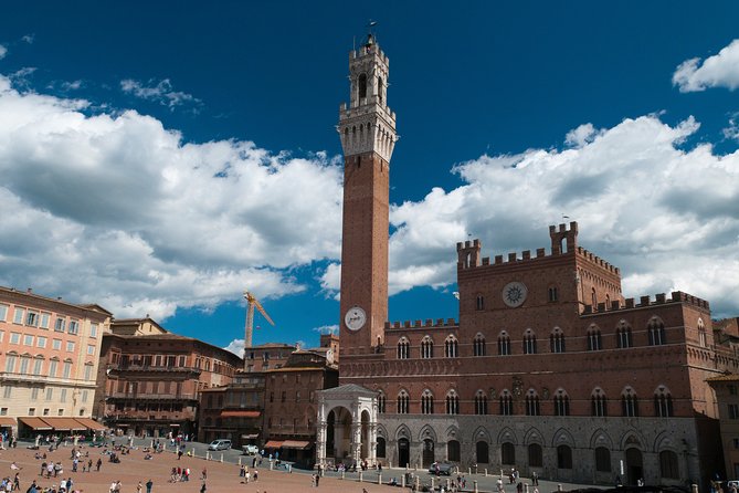 Siena Tour and Exclusive Window on Piazza Del Campo - Transportation