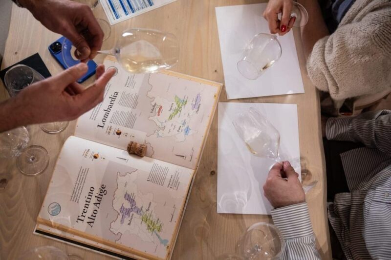 Siena: Wine Tasting Experience With Italian Sparkling Wines - Exploring Italian Wine Regions