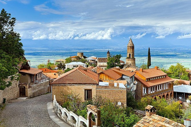 Sighnaghi City of Love Private Tour With Wine Tasting - Pricing and Availability