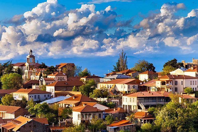 Sighnaghi City of Love Private Tour With Wine Tasting - Transportation and Accessibility