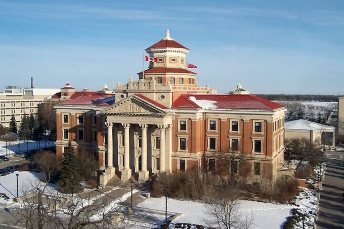 Sights of South Winnipeg Smartphone Audio Driving Tour - Exploring South Winnipegs Highlights