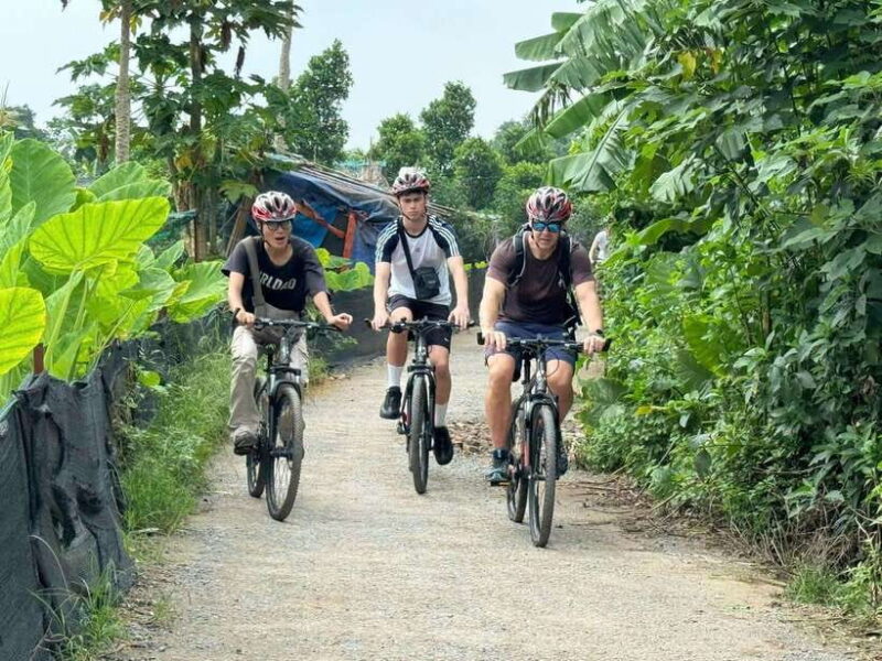 Sightseeing and Explore Hanoi Amazing Cuisine - Exploring West Lakes Tranquil Beauty