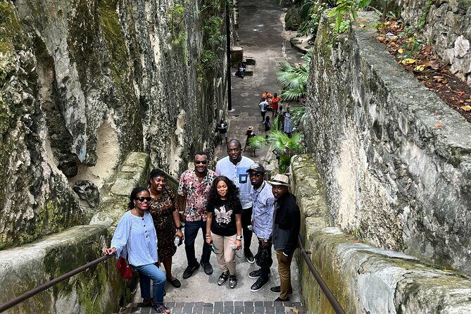 Sightseeing and Historical Adventure through Nassau - An In-Depth Look at the Nassau Tour Experience