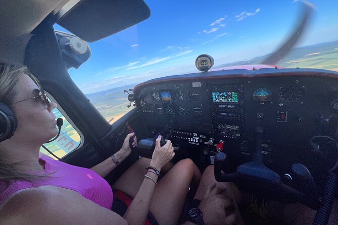 Sightseeing Flight Over Budapest - Personalized Experience