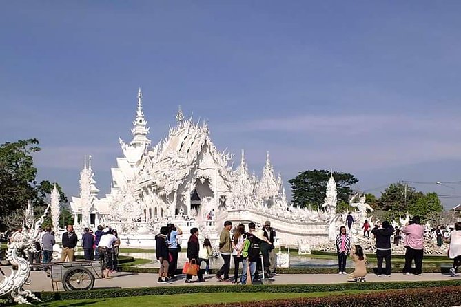 Sightseeing Join Tour Chiang Rai / PICK UP ONLY IN CHIANG RAI - Tour Duration and Group Size