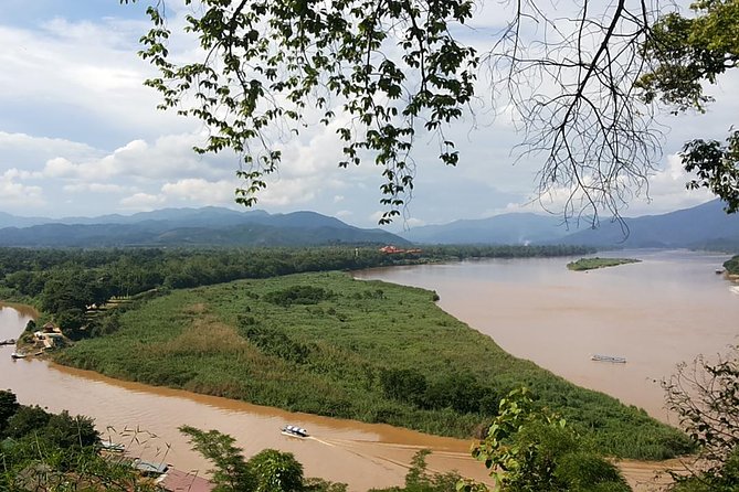 Sightseeing Join Tour Chiang Rai / PICK UP ONLY IN CHIANG RAI - Infant Accommodation