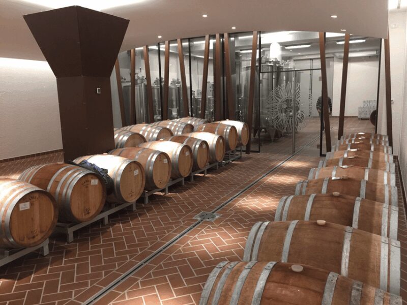SIGHTSEEING TASTING IN THE PANORAMIC LOUNGE - Additional Features of the Experience